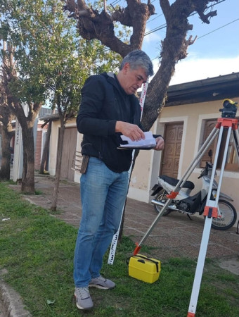 Obras de prevención: Avanzan los trabajos de desagües y cuneteo en el Barrio 13 de Deciembre